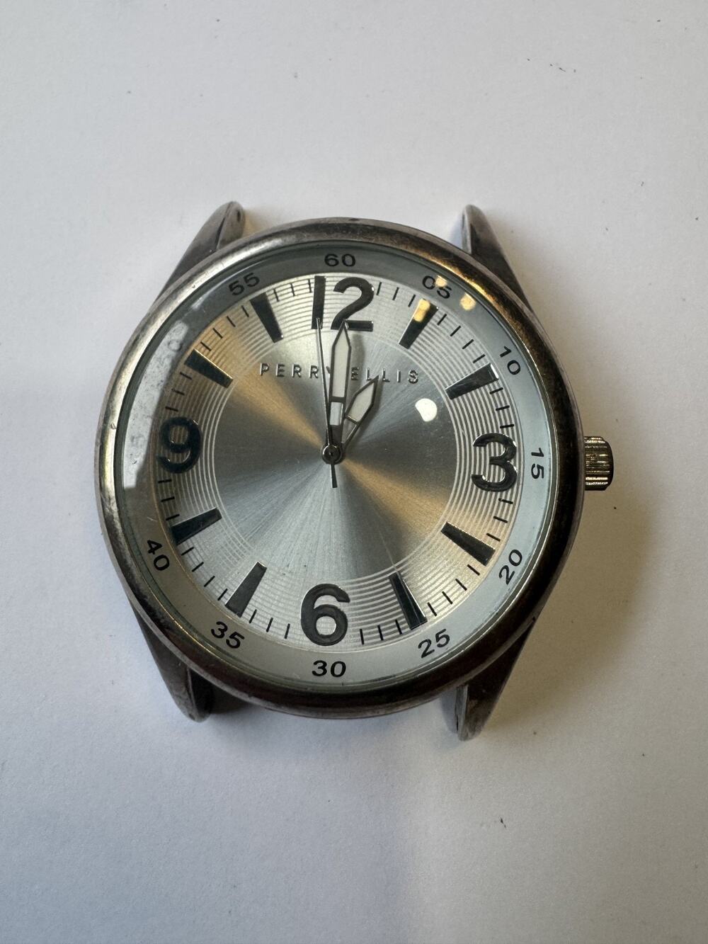 Perry Ellis PRY200 Men's Watch Case – Silver Sunray Dial, Japan Movement